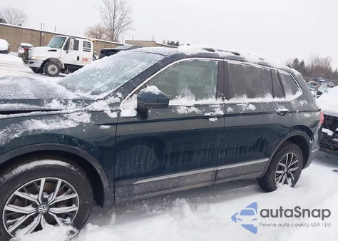 2018 Volkswagen Tiguan 2.0T Se/2.0T Sel z USA, uszkodzony, nr VIN 3VV2B7AX7JM192203